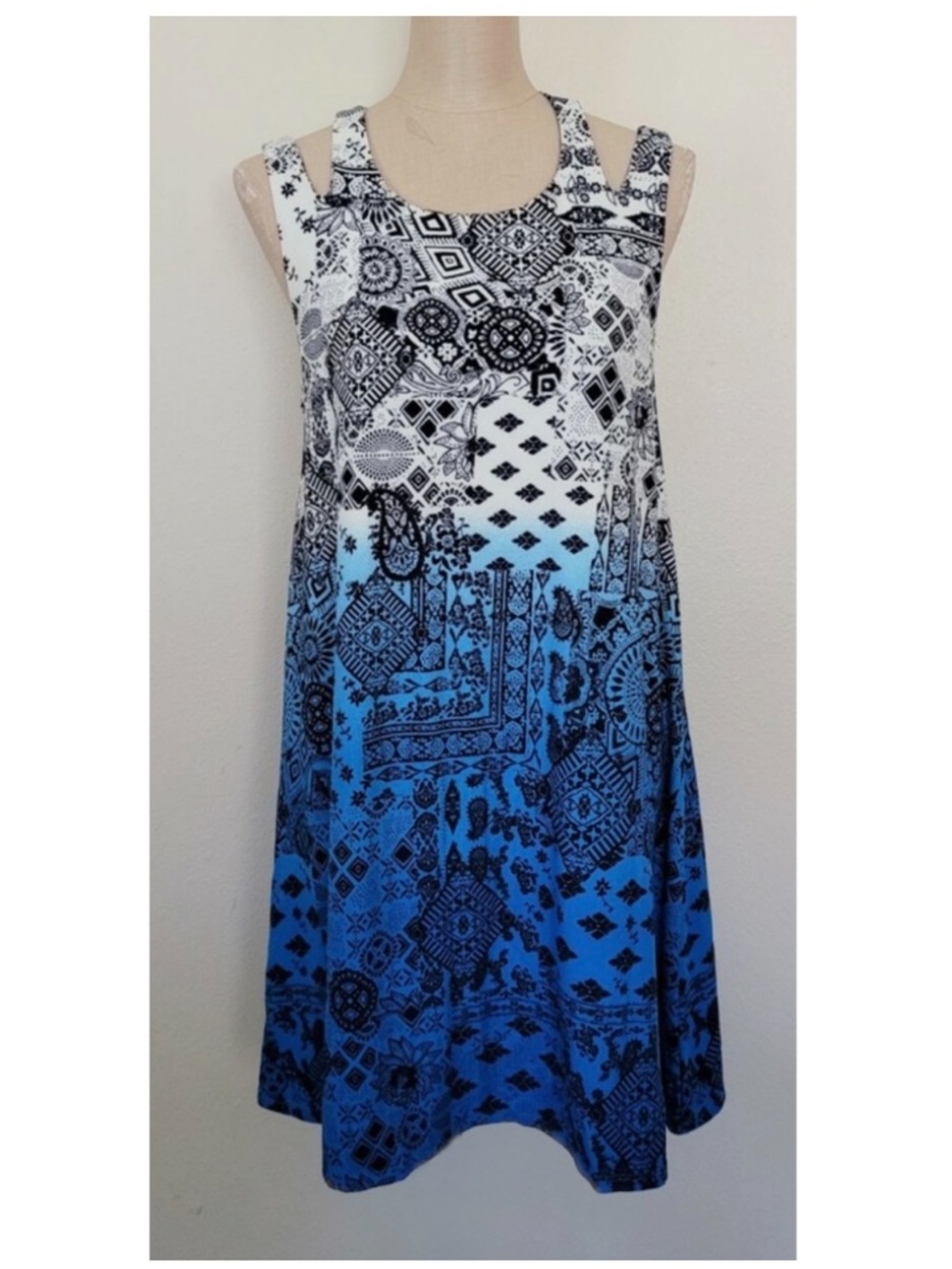 Derek Heart size large Blue Ombre Printed Sleeveless Dress